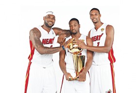 希腊男篮在欧洲锦标赛中再度夺冠，持续稳固王者地位，希腊男蓝