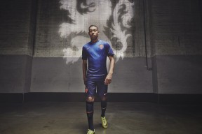 科学运动鞋设计助力乒乓球选手提升灵活性，乒乓球比赛用鞋