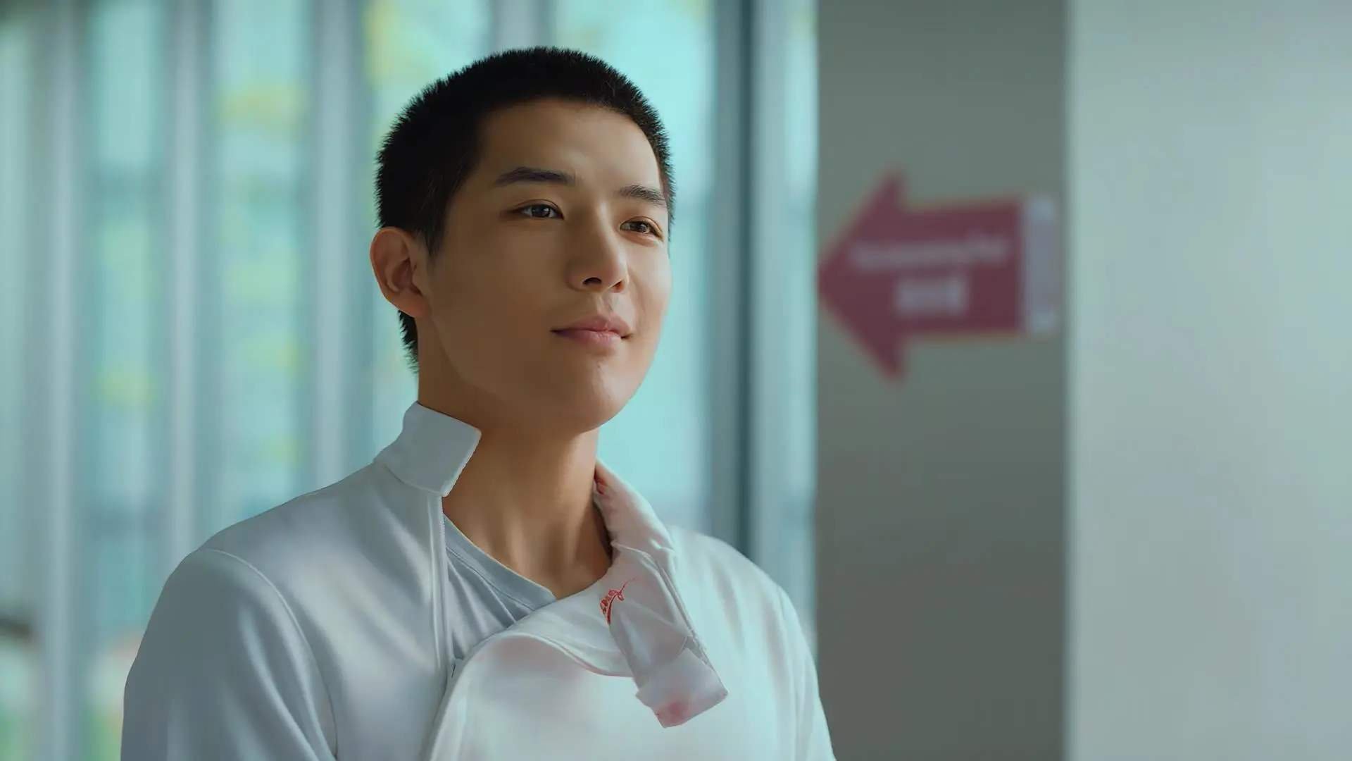 防守球员如何通过节奏压制对手出手，如何防守力量强的球员