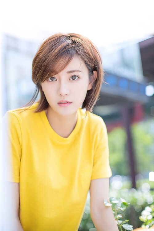 “马科斯·梅特罗的精准传球与冲刺能力，打破美洲狮队的进攻瓶颈”